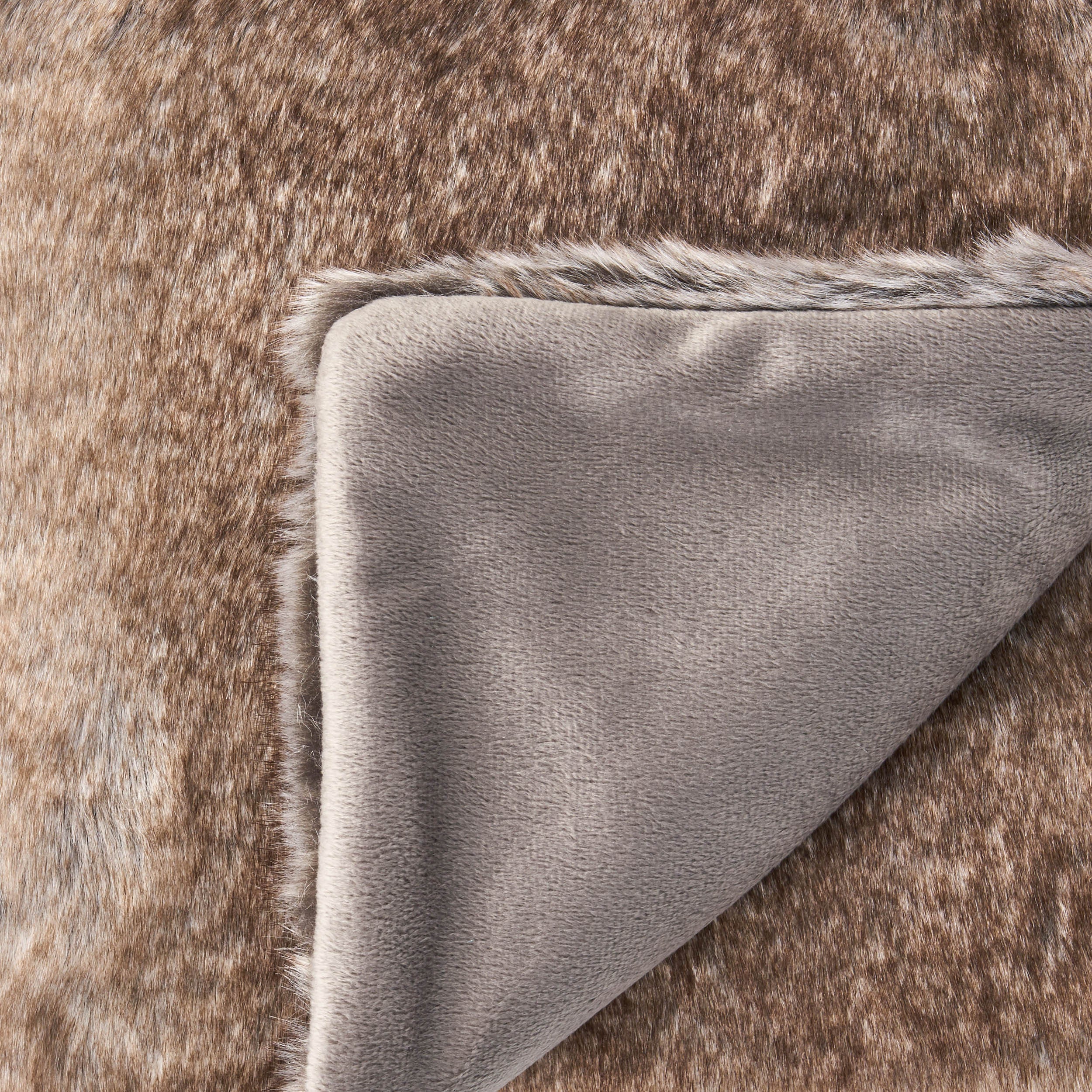 Soft & Cozy 50"x60" Fleece Blanket – Warm Lightweight Throw for Couch, Bed & Living Room